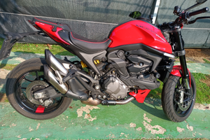 Ducati monster 937 plus 2022