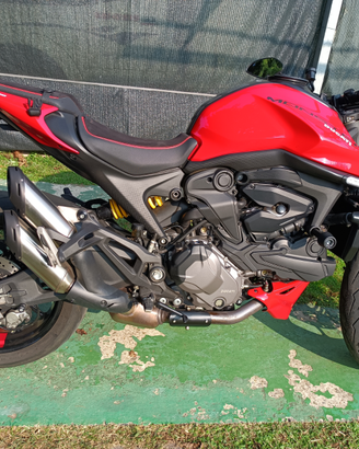 Ducati monster 937 plus 2022