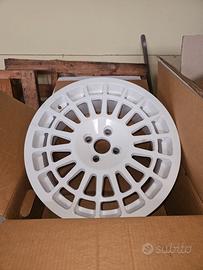 Cerchi 8x17 attacco 4x98