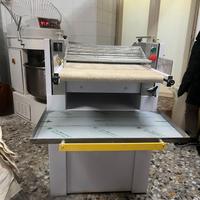 formatrice o laminatoio per pane a due cilindri