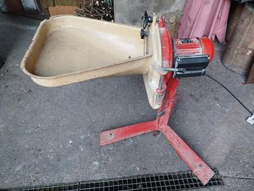 Mulino elettrico per cereali/granoturco