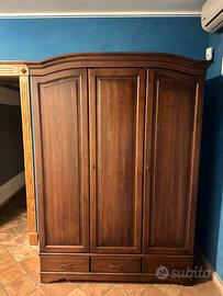Armadio classico tinta noce