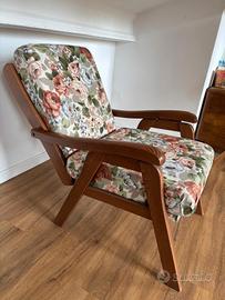 Poltrona reclinabile in legno 