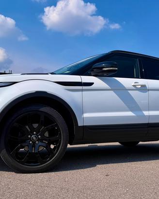 Range Rover Evoque 2.2 TD4 doppi cerchi 20’ nuovi