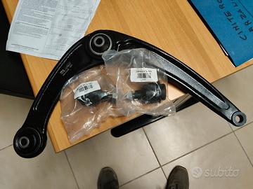 Triangolo assale sx +testina braccio oscillante