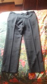 Pantaloni nuovi Isacco