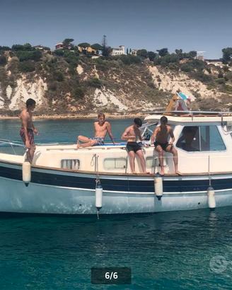Gozzo cab. vetror. Maioni 10 m.  con posto barca