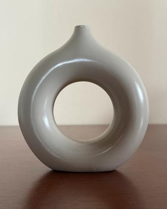 Vaso circolare con Foro centrale