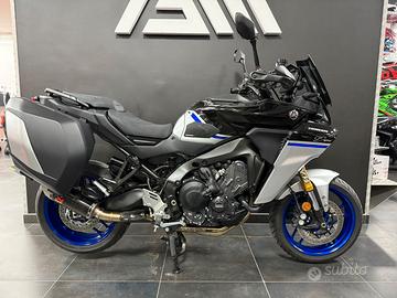 YAMAHA TRACER GT+ AMT- 2025 - COMPLETO AKRAPOVIC -