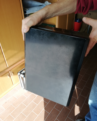 Armadietto nero