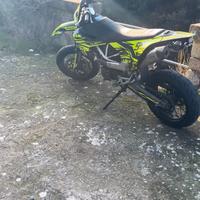 Husky 701 SM