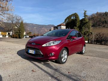 Ford Fiesta 1.4 TDCi 70CV 5 porte Titanium