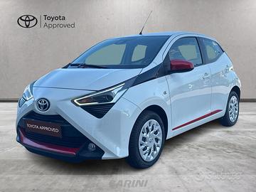 Toyota Aygo 5p 1.0 x-play m-mt 72cv