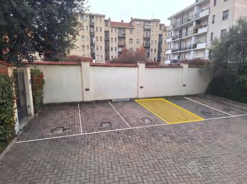 posto auto scoperto