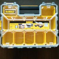 Organizzatore per piccole parti, scatola di immaga