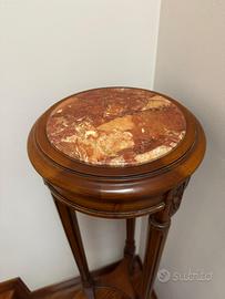 Elegante colonnina porta vaso piano in marmo