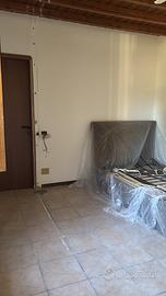 Letto una piazza e mezza a costine marrone