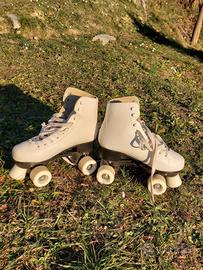 pattini a rotelle bianchi 