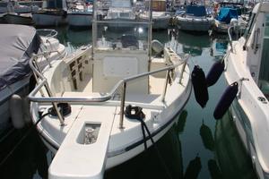 BARCA A MOTORE MCCKEE 22
