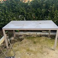 Tavolo da giardino