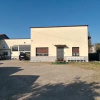 Ufficio luminoso vicinanze centro e stazione