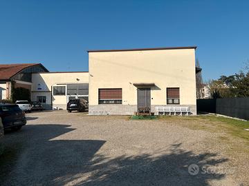 Ufficio luminoso vicinanze centro e stazione