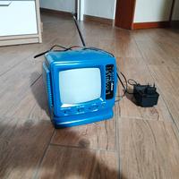 tv portatile con radio AM/FM