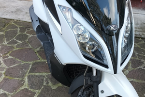 Scooter Kymco downtown 300i