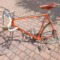 Bici da corsa vintage + bici pieghev. in dotazione
