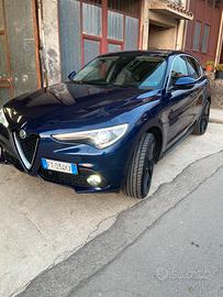 Alfa Stelvio q4 210 cv anno 2019