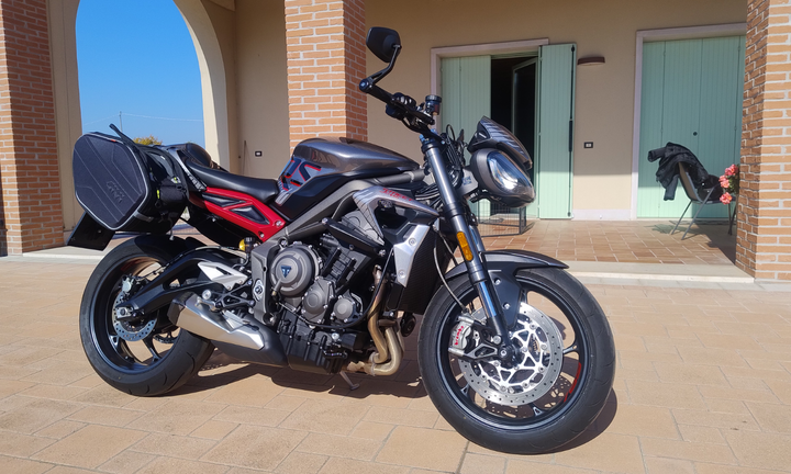 Triumph Street triple RS + accessori