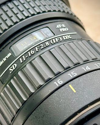 obbiettivo Tokina