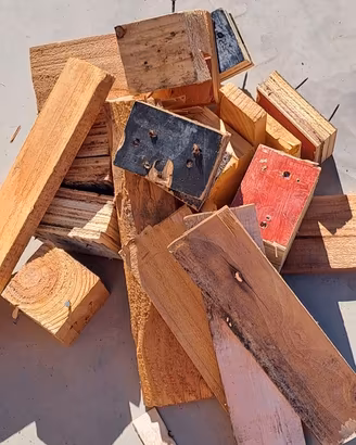 Sacchi da 20 kg di legno di recupero