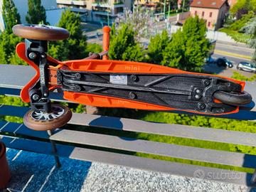 mini micro monopattino bambini