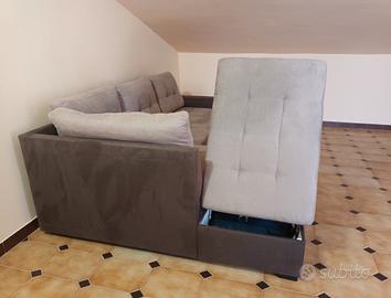 Divano Angolare  3 Posti  con Pouf  Contenitore 