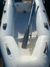 Honwave TB220H tender chiglia rigida vetroresina