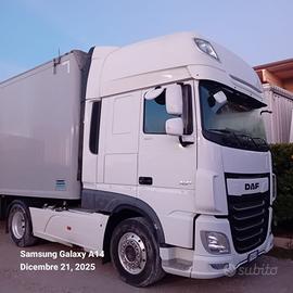 Daf 530 xf + Piano Mobile  Knapen
