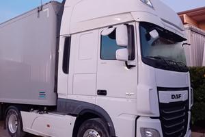 Daf 530 xf + Piano Mobile  Knapen