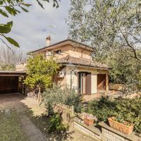 PORZIONE DI BIFAMILIARE A CAMPAGNANO DI ROMA