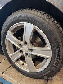 Cerchi  e pneumatici invernali da16 x Golf 7/8.