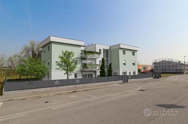 3 LOCALI A SAN GIOVANNI LUPATOTO