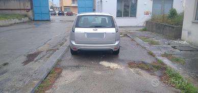 AUTO USATA FORD FOCUS
