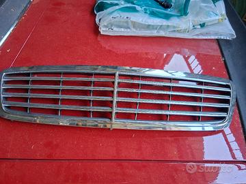 griglia cromata mercedes