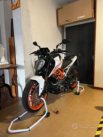 Ktm duke 390