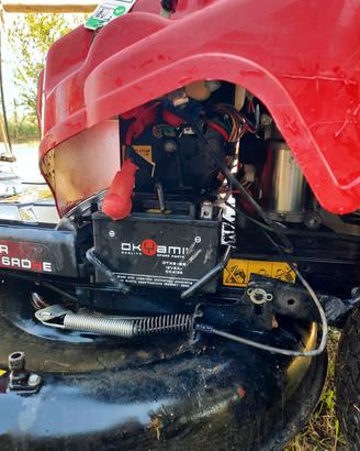 trattorino tagliaerba pari a nuovo