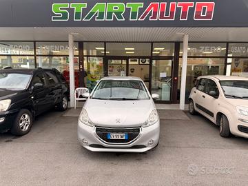 Peugeot 208 1.4 HDi 68 CV 5 porte Allure