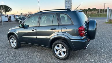 Toyota RAV 4 RAV4 2.0 Tdi D-4D cat 5 porte Sol