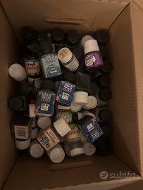 Scatola colori vetro assortiti per hobby