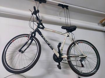 Biciclette mountain bike colore bianco