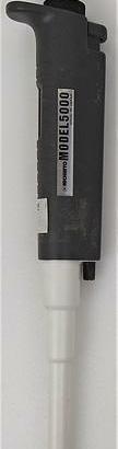 Pipettatore Nichiryo modello 5000: da 40 a 200